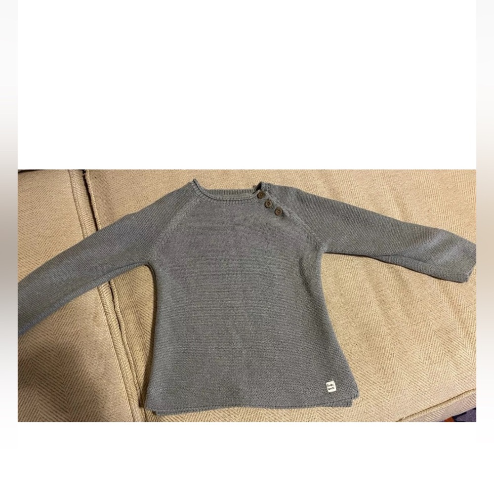 Toddler unisex sweater size 4/5